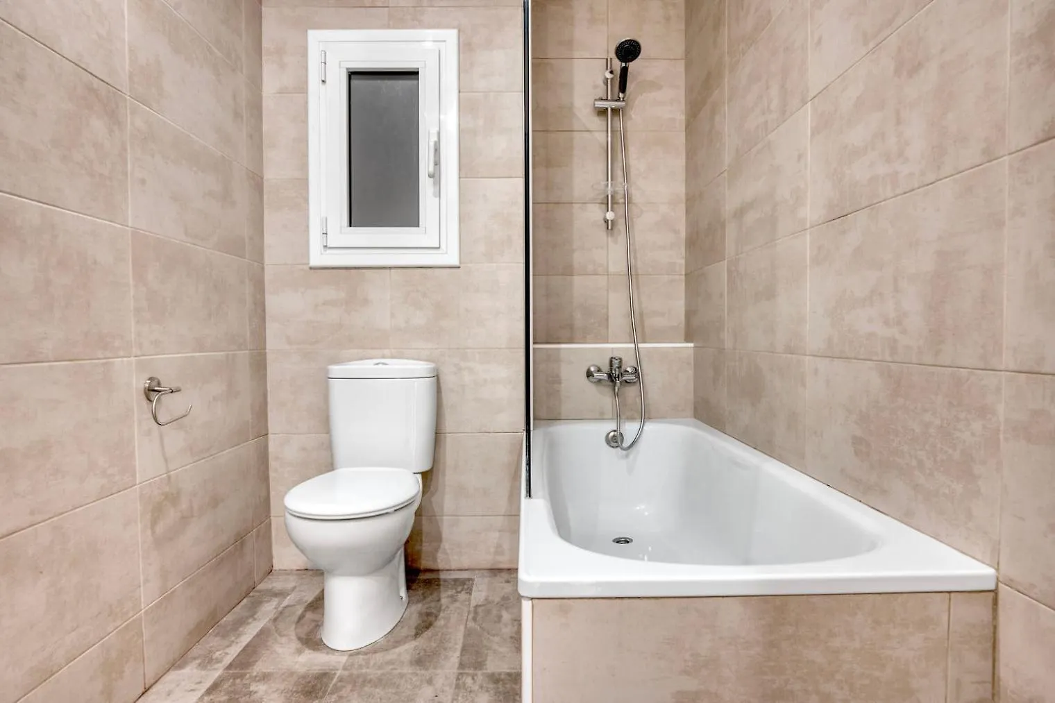 Renovated Les Tres Torres 3Br Apartment Bcn-94 Barcelona