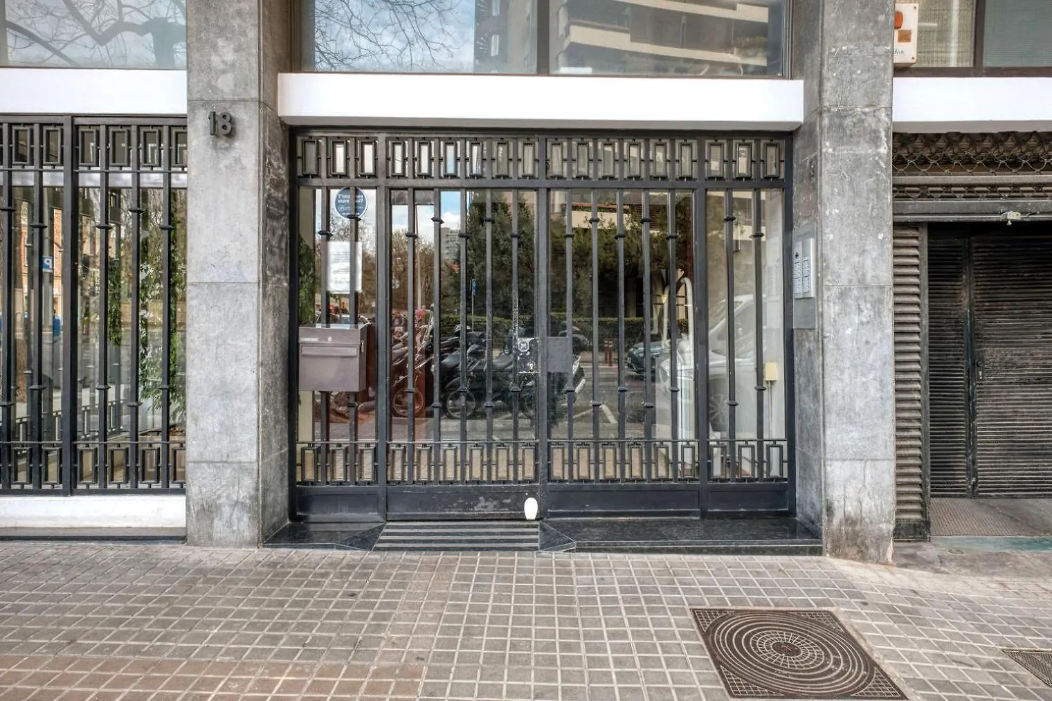 Renovated Les Tres Torres 3Br Apartment Bcn-94 Barcelona